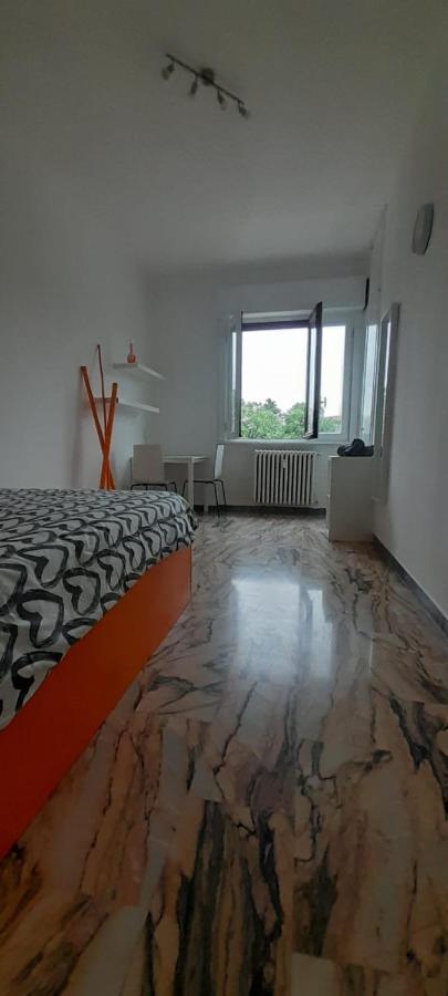 I Feel Orange Hotel Леняно Екстериор снимка