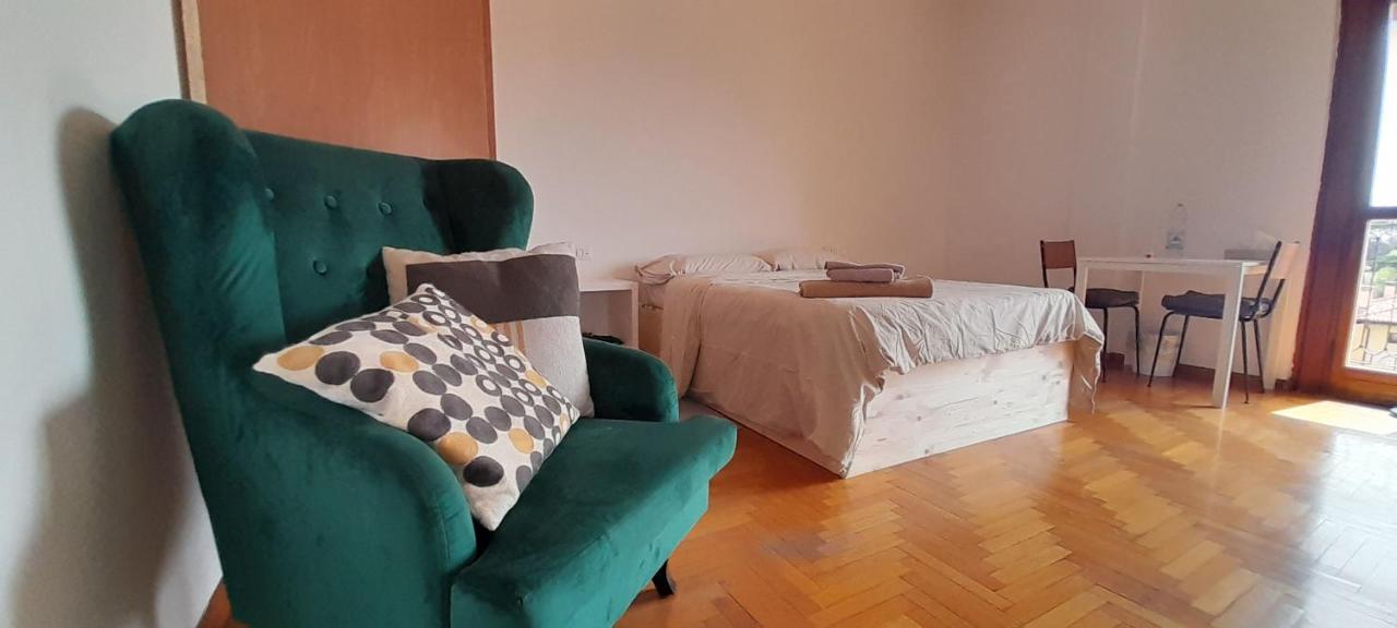 I Feel Orange Hotel Леняно Екстериор снимка