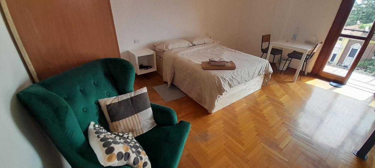 I Feel Orange Hotel Леняно Екстериор снимка