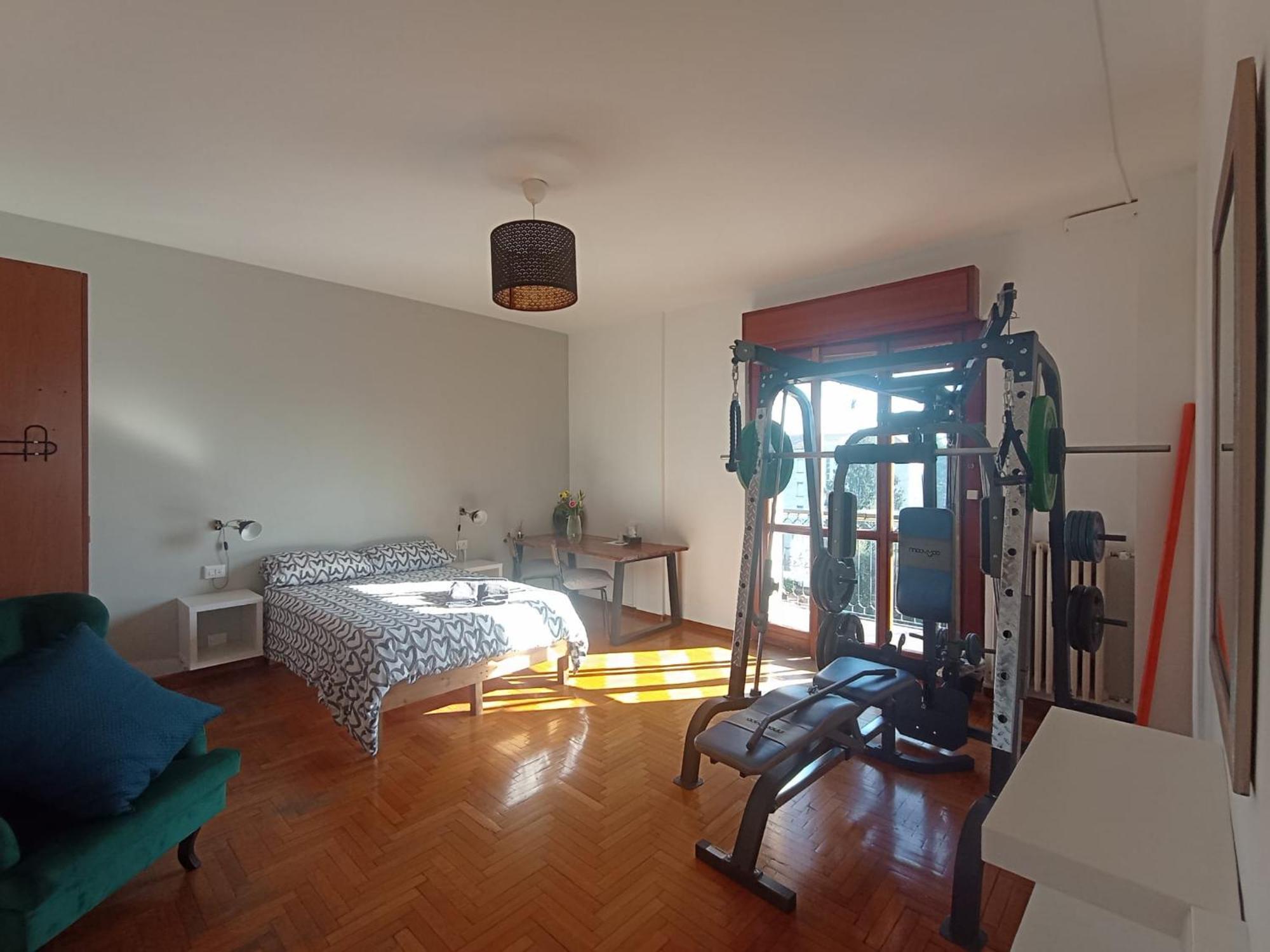 I Feel Orange Hotel Леняно Екстериор снимка