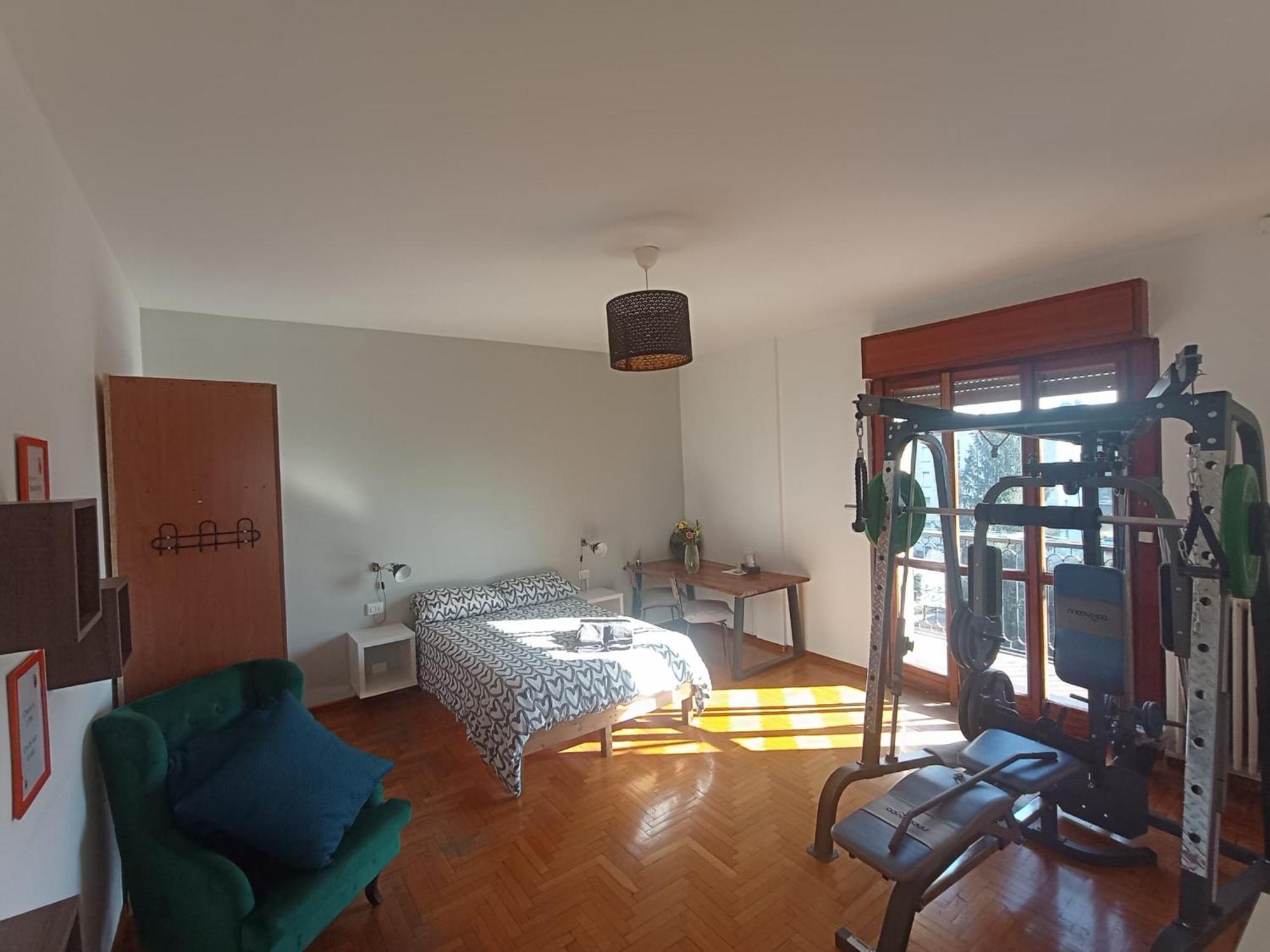 I Feel Orange Hotel Леняно Екстериор снимка