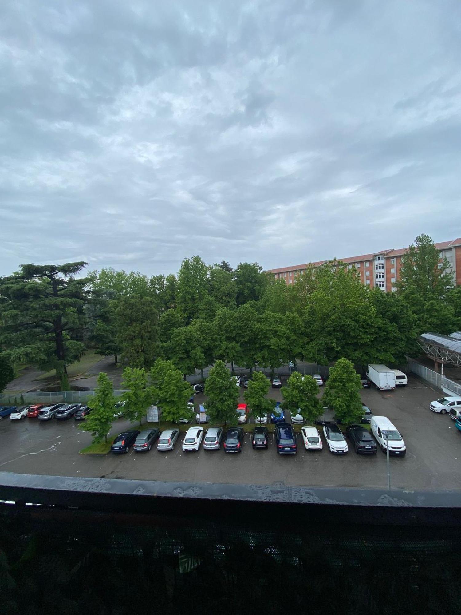 I Feel Orange Hotel Леняно Екстериор снимка
